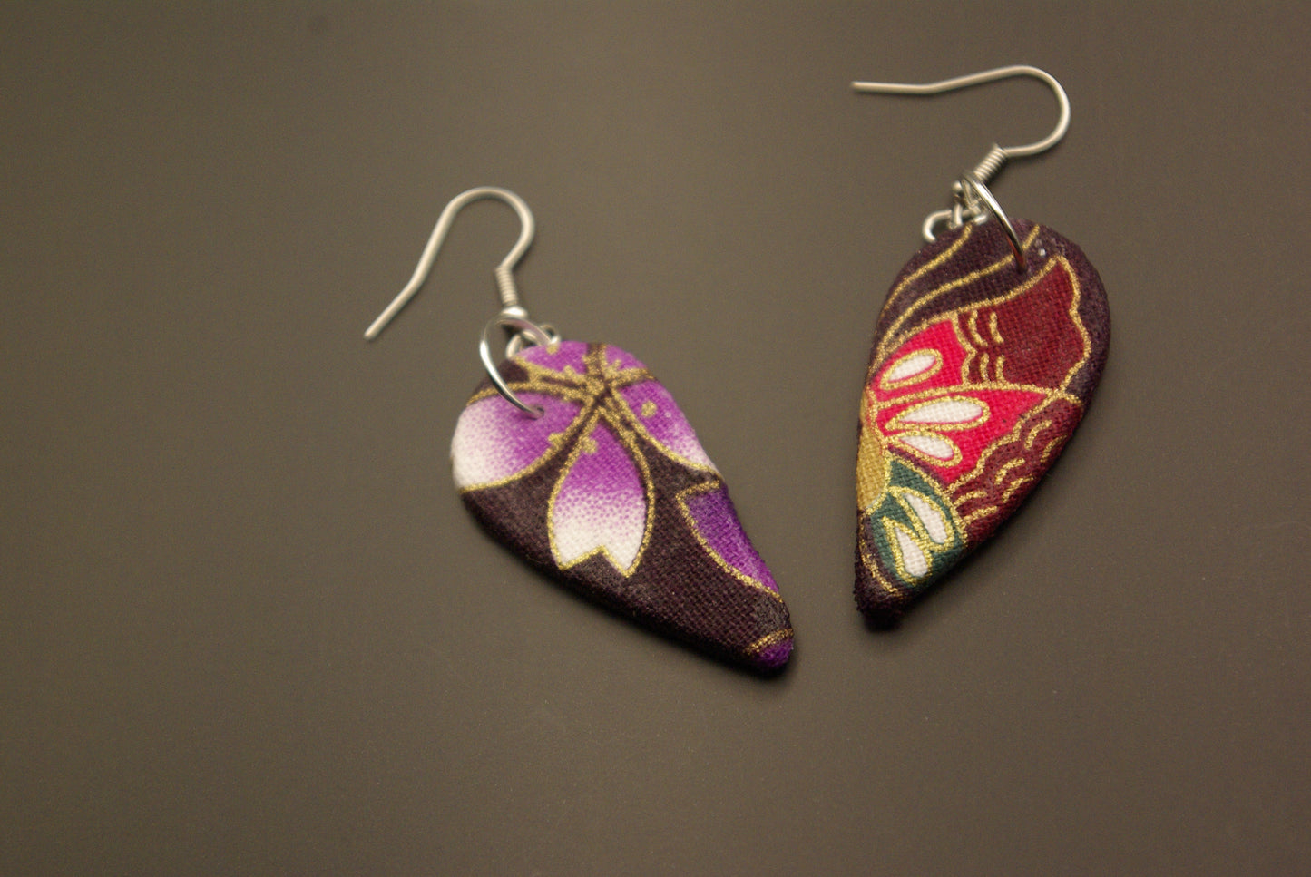 Boucle d'oreille pétale