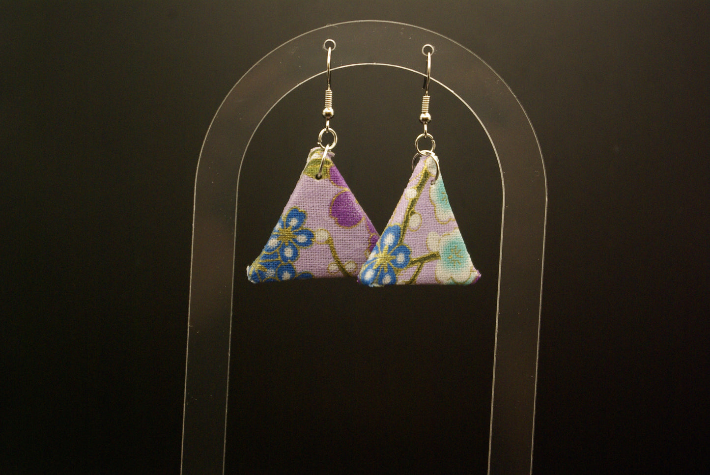 Boucle d'oreille triangle