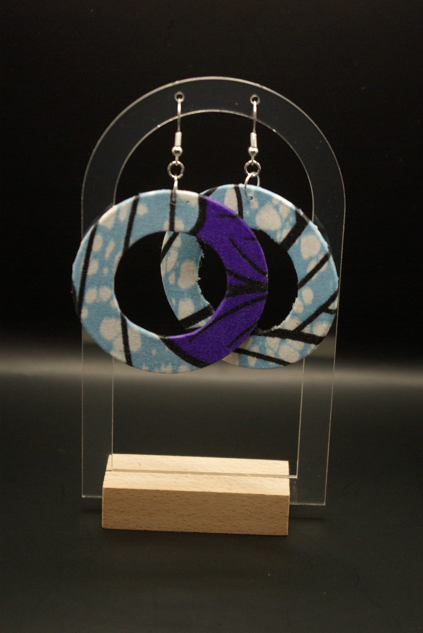 Boucle d'oreille en bois