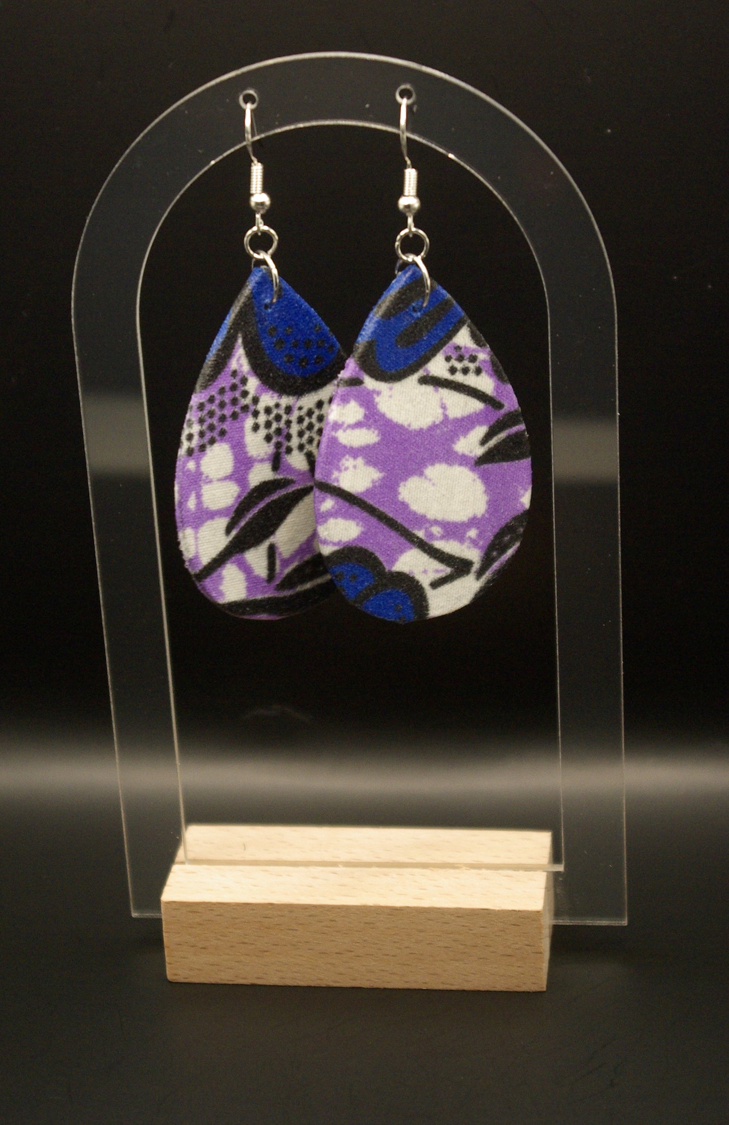 Boucle d'oreille en bois