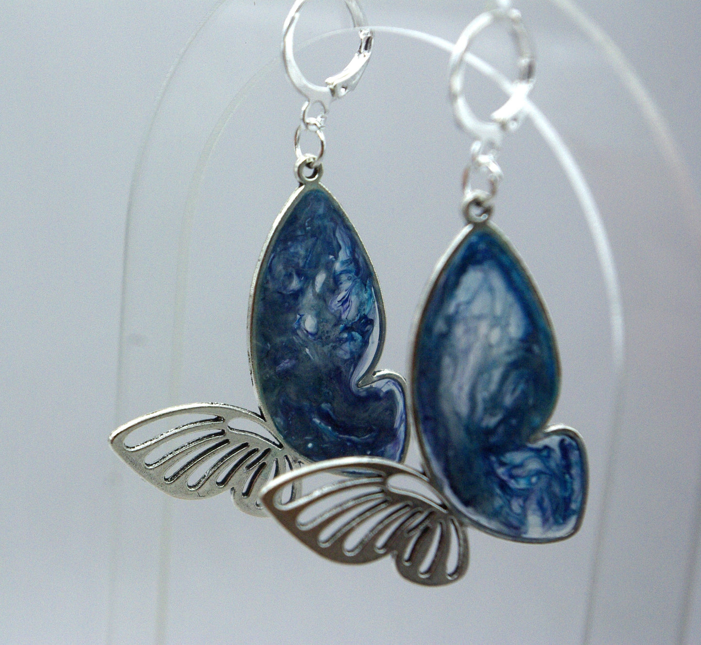 Boucle d'oreille en époxy