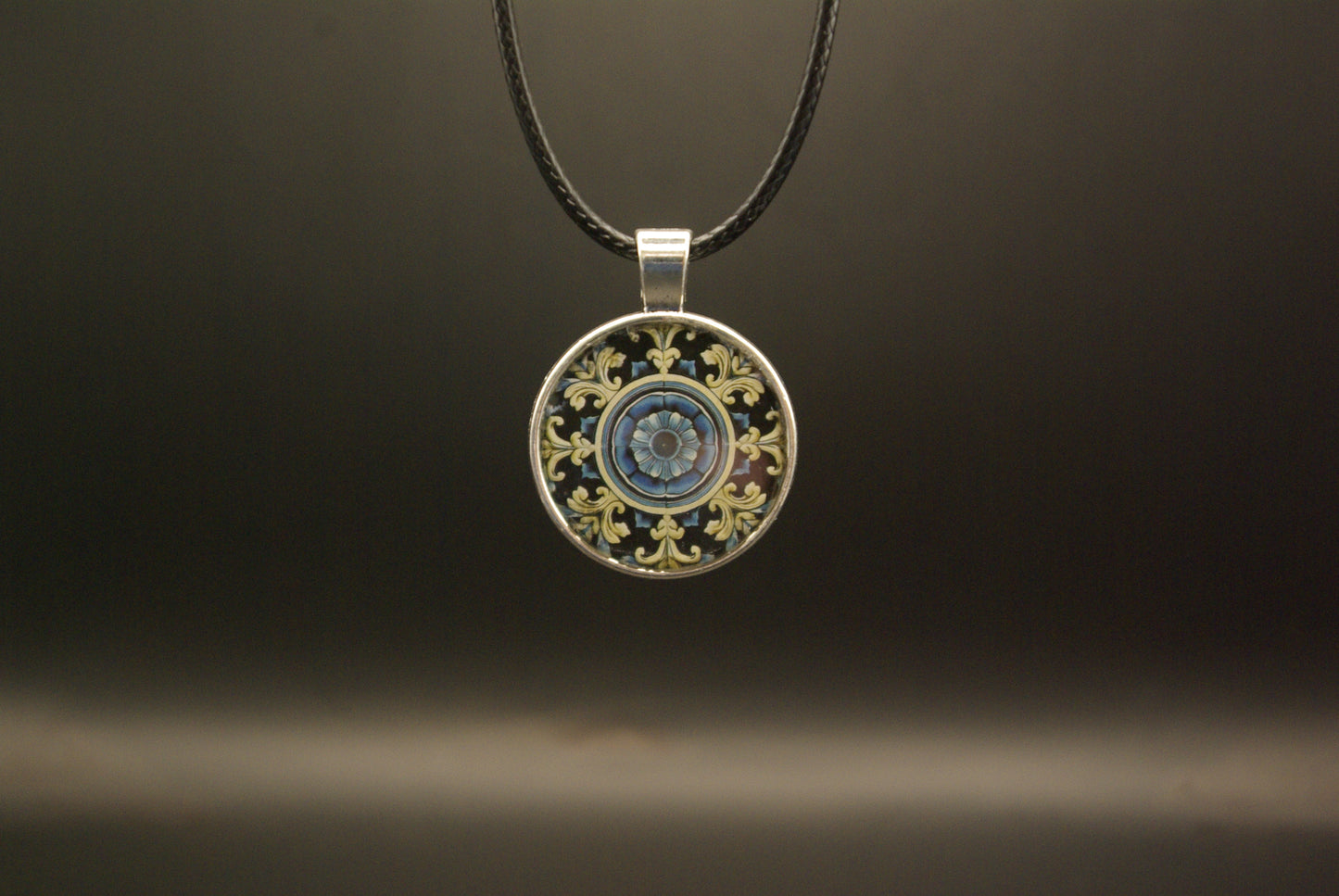 Pendentif en époxy