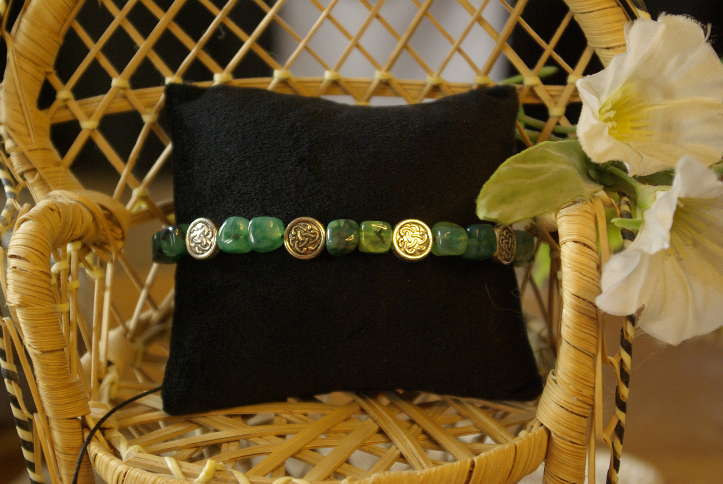 Bracelet en perles de pierres naturelles