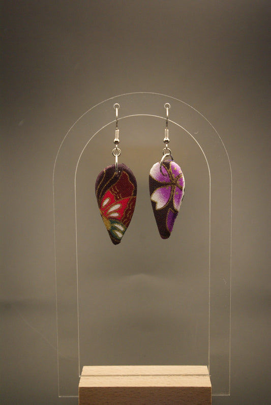 Boucle d'oreille pétale