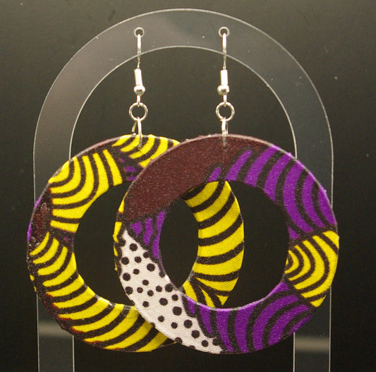 Boucle d'oreille en bois