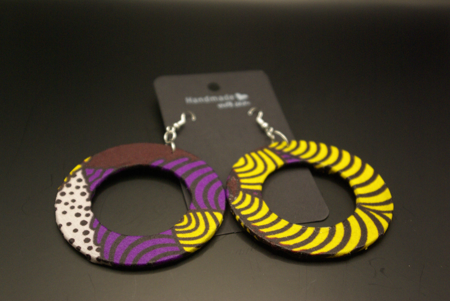 Boucle d'oreille en bois