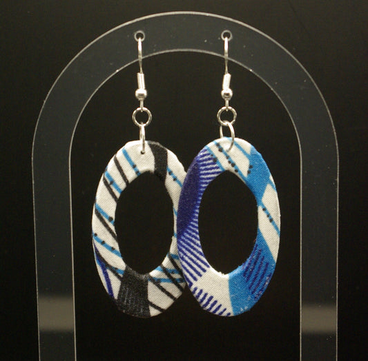 Boucle d'oreille en bois