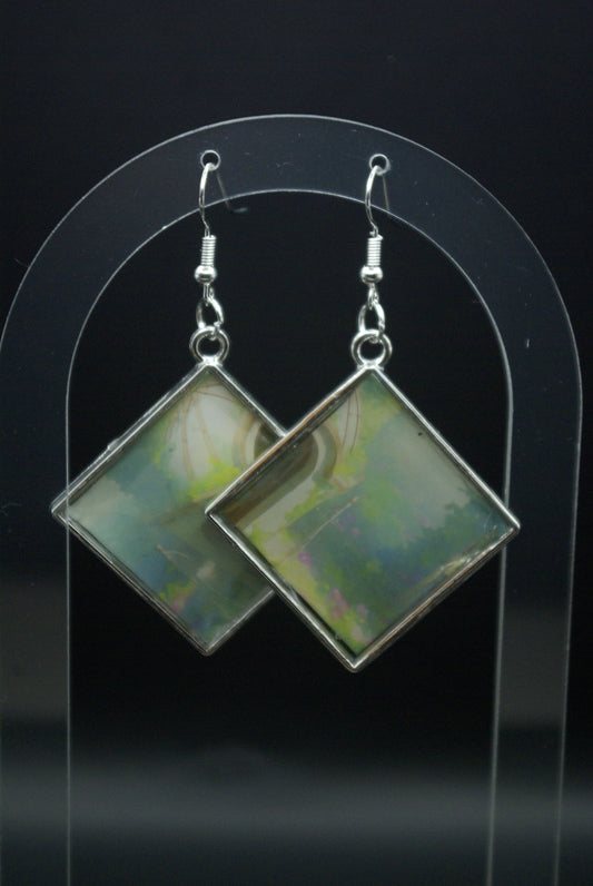 Boucle d'oreille en époxy