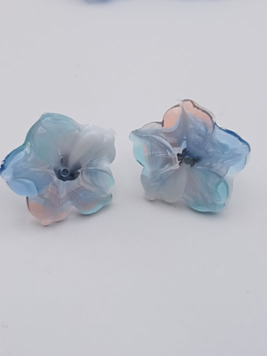 Boucle d'oreille en époxy - clou